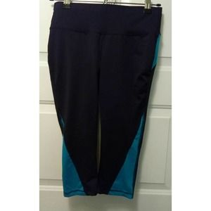 Women’s Leggings 3/4 Quick Dry Size Med Black/ Turquoise